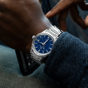 Grand Seiko Automatic GMT Limited Edition For Hodinkee SBGM239 - case profile