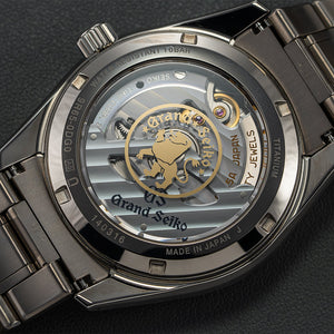 Grand Seiko "Spring Shunbun" Heritage Spring Drive 40mm - Pink on Bracelet SBGA413 - bracelet and clasp