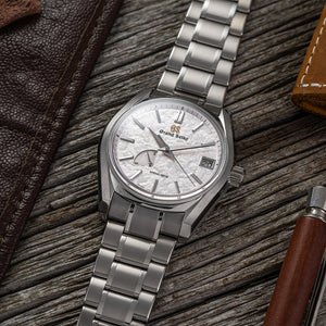 Grand Seiko "Spring Shunbun" Heritage Spring Drive 40mm - Pink on Bracelet SBGA413 - three-quarter view