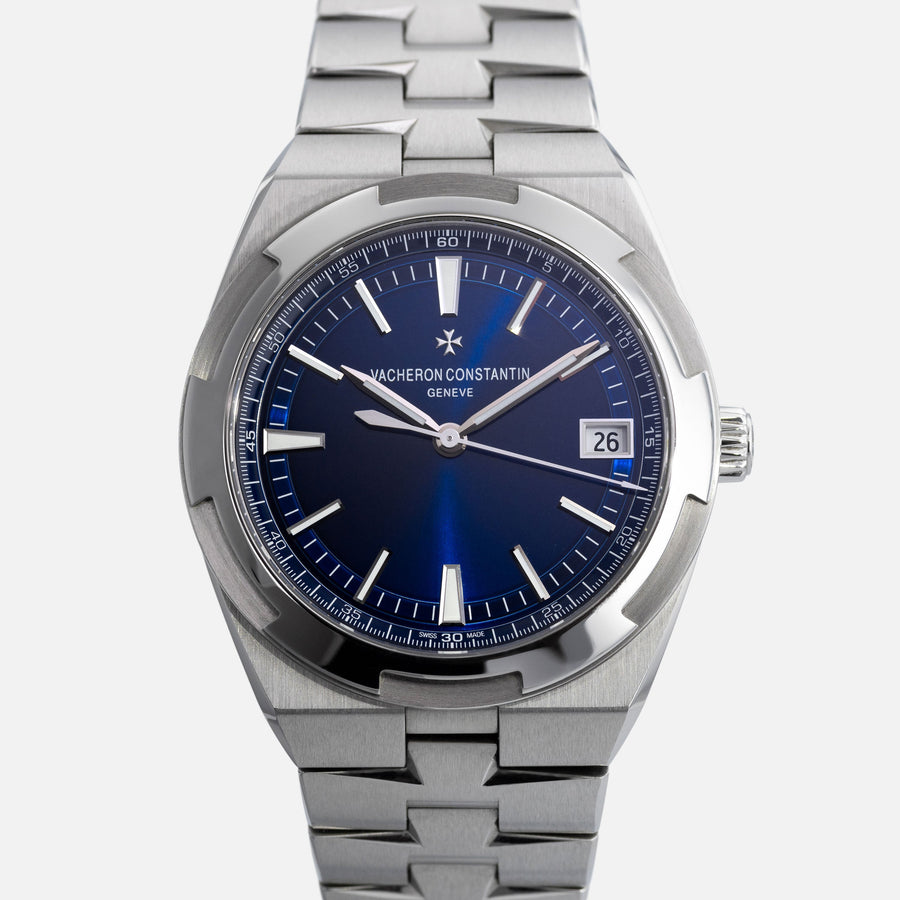 Vacheron Constantin Overseas Overseas Self- 4500V winding - front view