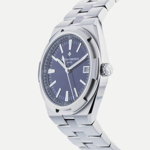 Vacheron Constantin Overseas Overseas Self- 4500V winding - three-quarter view