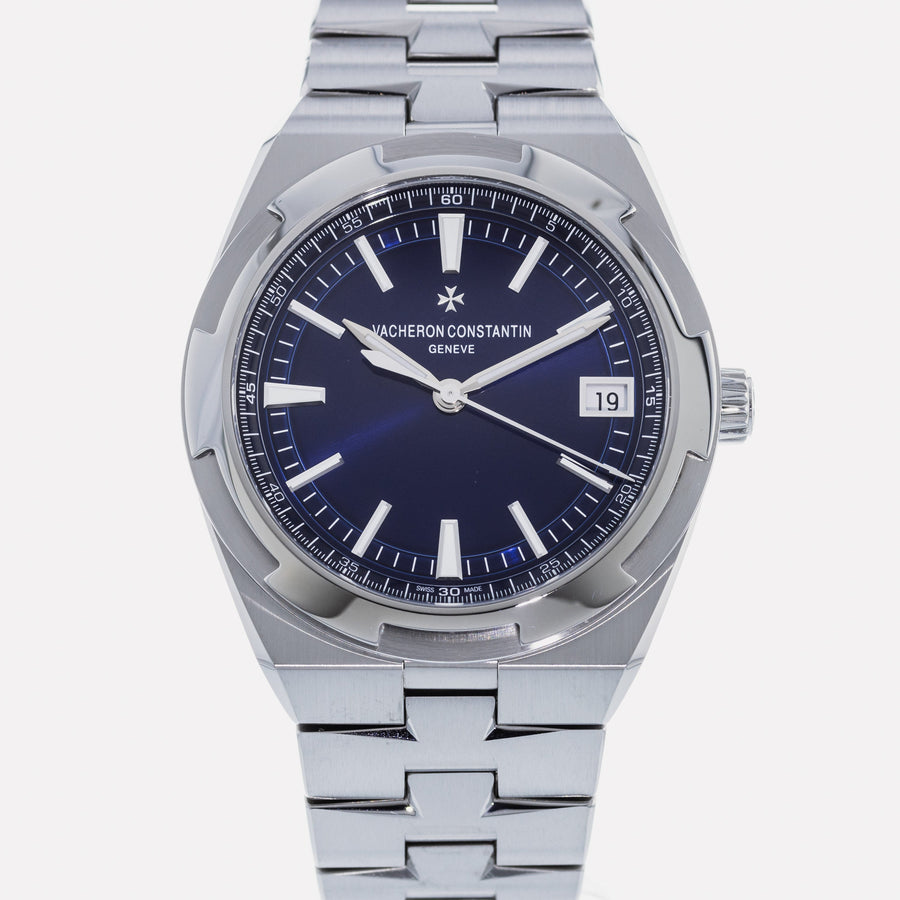 Vacheron Constantin Overseas Overseas Self- 4500V winding - front view