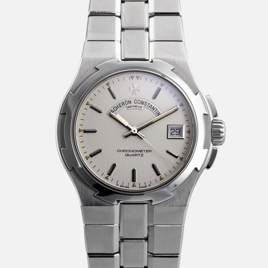 Vacheron Constantin Overseas 35mm 72050 watch - front view