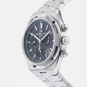 Vacheron Constantin Overseas Chronograph 5500V watch - three-quarter view